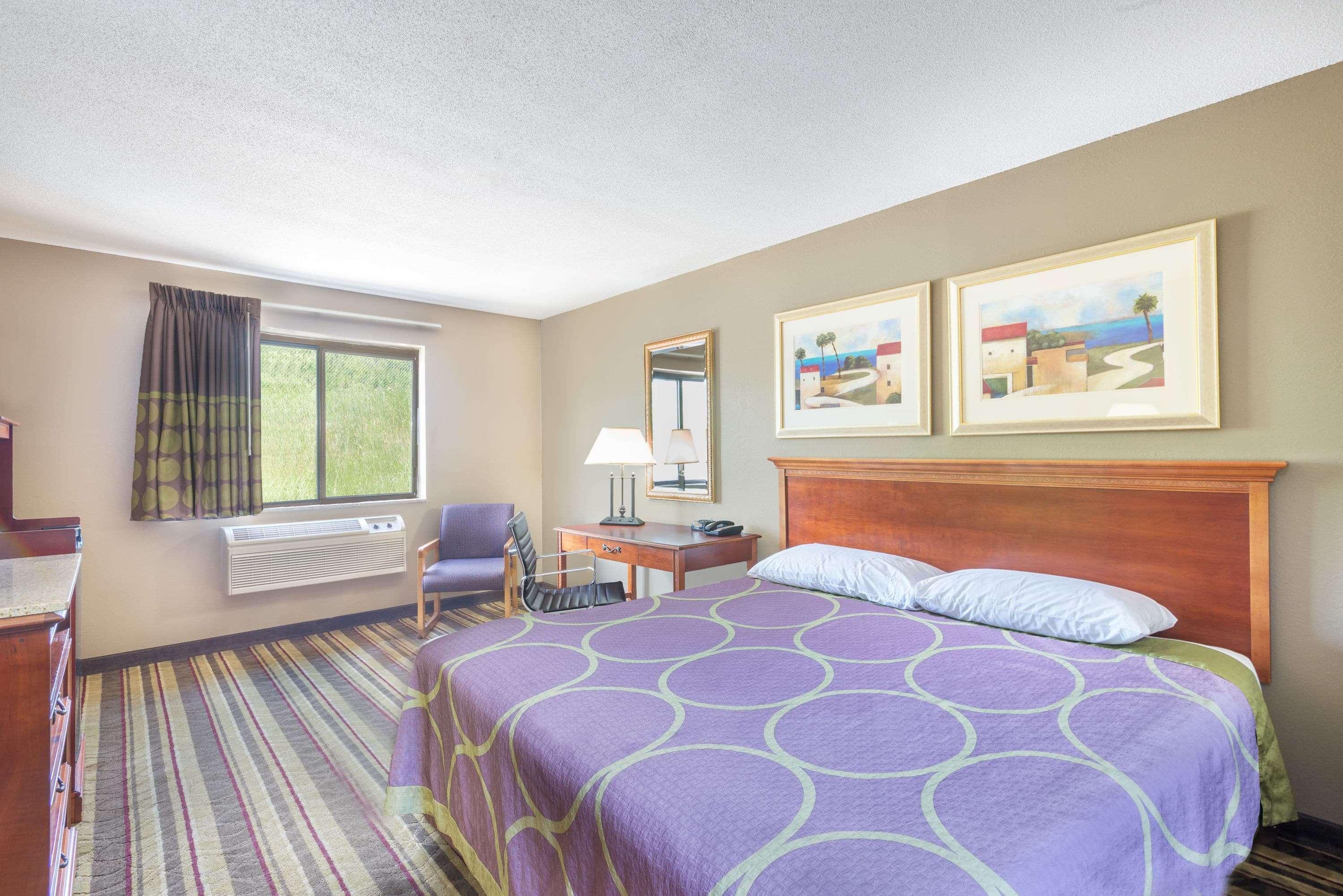 Super 8 By Wyndham Tilton/Lake Winnipesaukee Екстер'єр фото